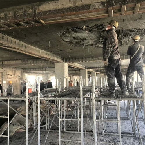 合山修補(bǔ)裂縫砂漿與鞋帽批發(fā)的雙軌發(fā)展